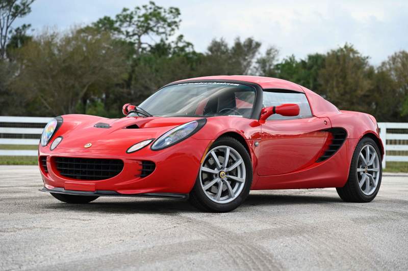 2005 Lotus Elise Red (2)