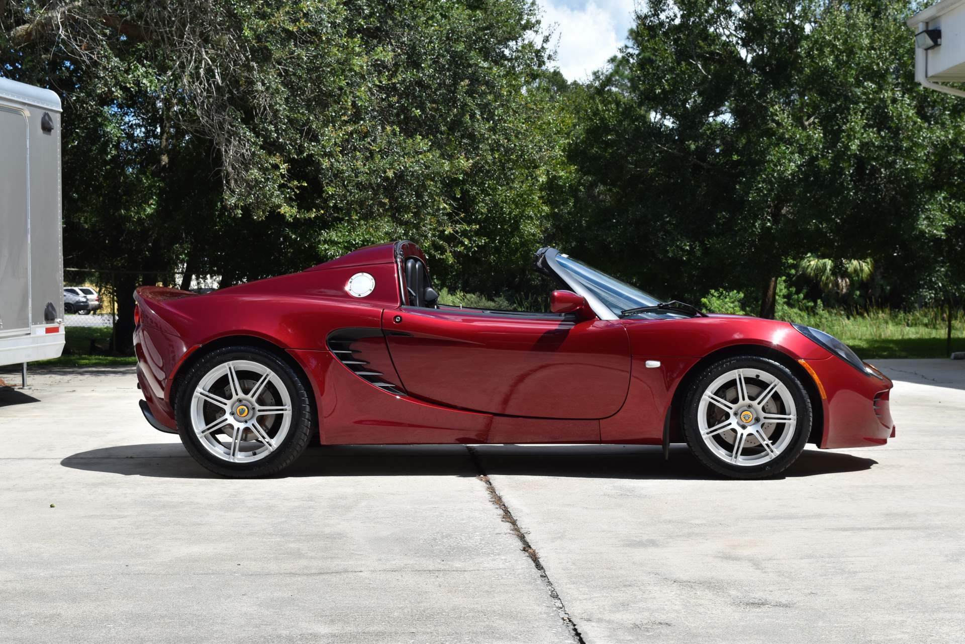 2005 Lotus Elise Red 34703 (58).JPG