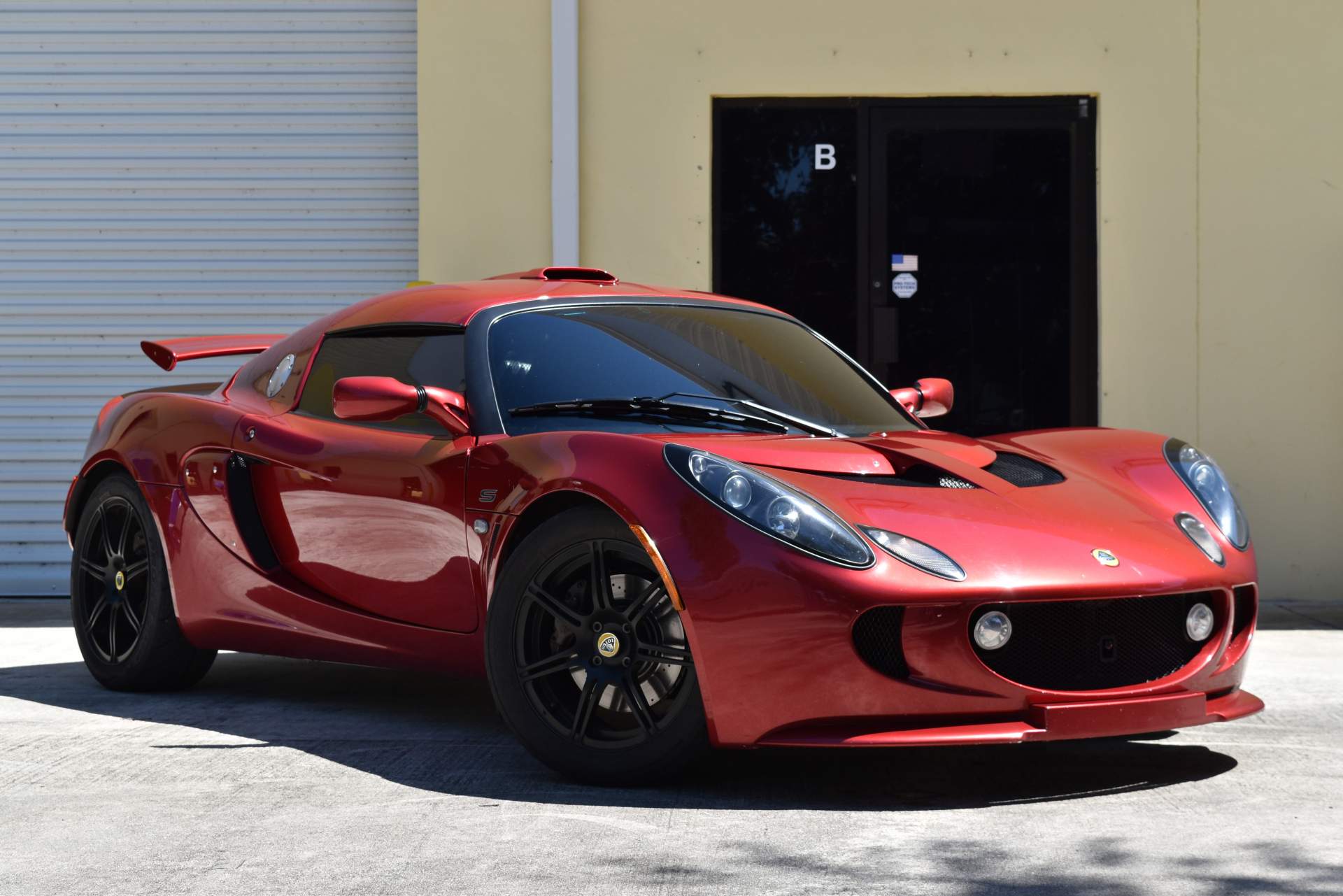 2007 Lotus Exige S Canyon Red Front.JPG