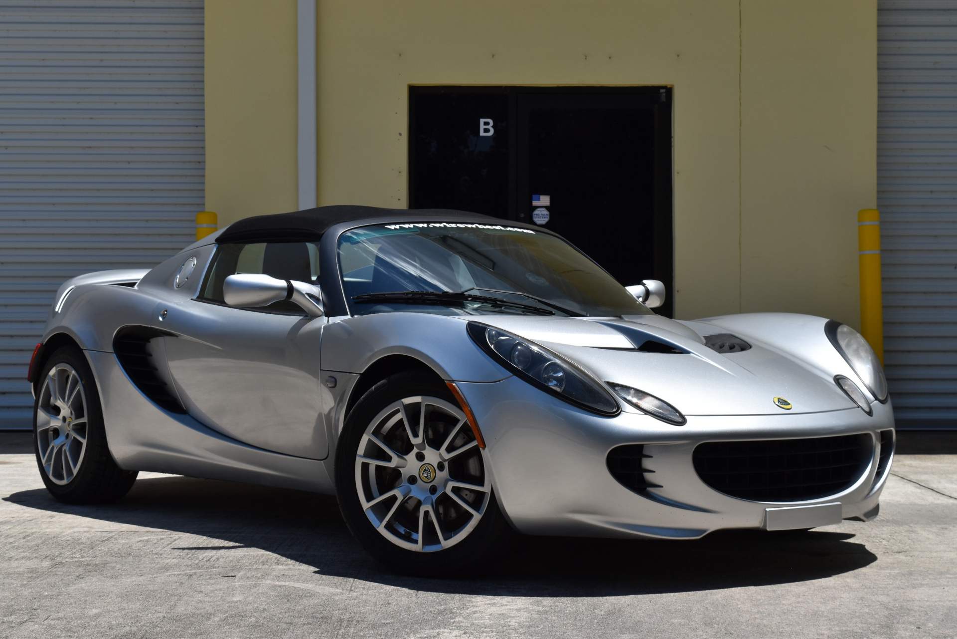 2008 Lotus Elise SC.JPG