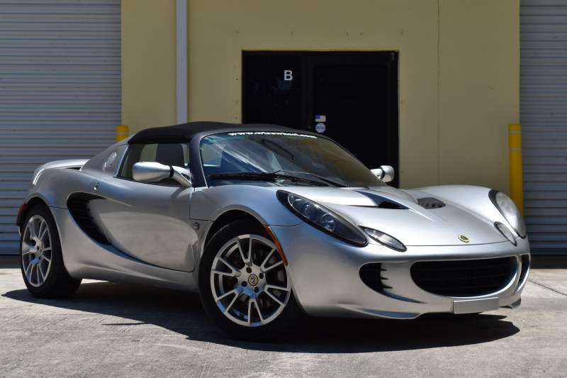2008 Lotus Elise SC.JPG