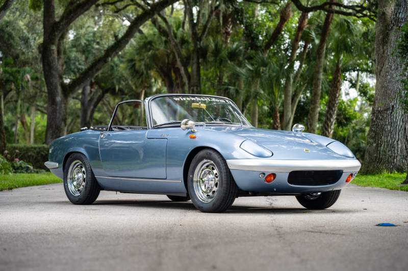 Lotus Elan SE Metallic Blue-5