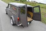 1962 Morris Mini Panel Van Grey (71).JPG